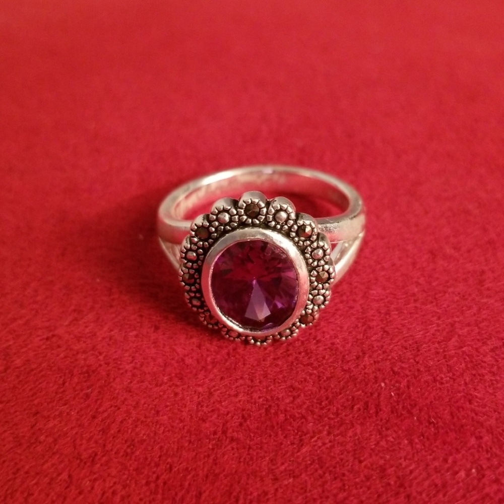 Beautiful Ring!!